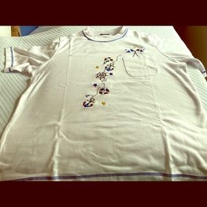 Short sleeve pullover top